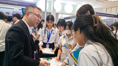 2025“留学广西”国际教育展 | 学校在柬埔寨展教育风采