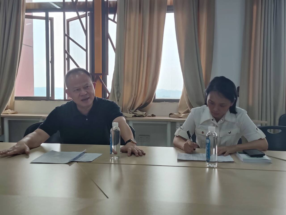 李怀泽书记指导工作