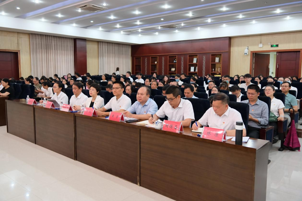 莫锦荣书记授课现场