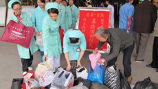 衣物虽旧，爱心暖人心