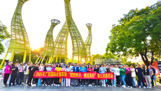 国壮举办2025年“捕捉秋日，邂逅美好”职工秋游健步走活动