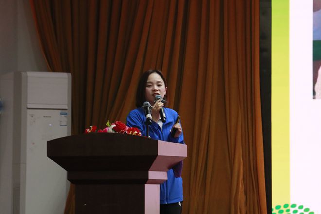 70b47a40d4a02f3e48529ff3a6ef6094