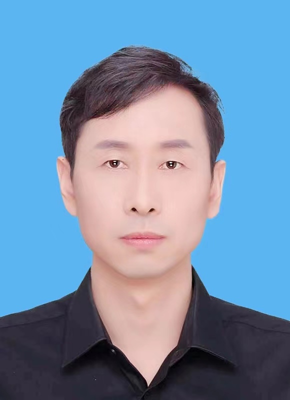 李小峰 硕导 照片
