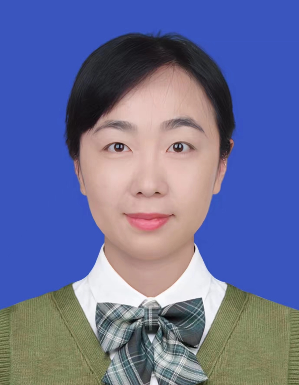 张璐砾博导照片